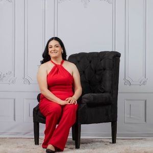 Meet your Posher, Ana